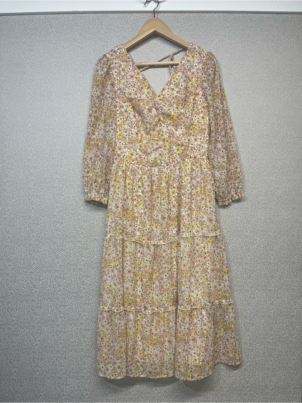 🆕 L Sincerely Jules Floral Tiered Midi Dress in Yellow and Pink NWT